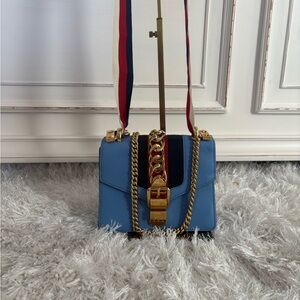 Gucci sylvie flap chain bag